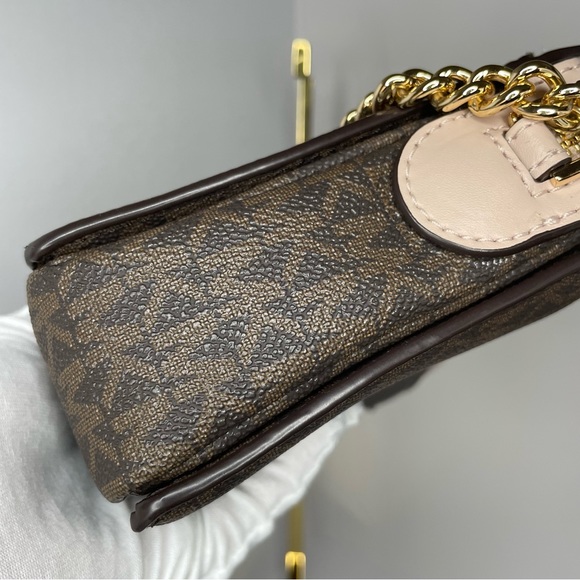 Jet Set Large Logo Chain Crossbody Bag - Picture 6 of 16